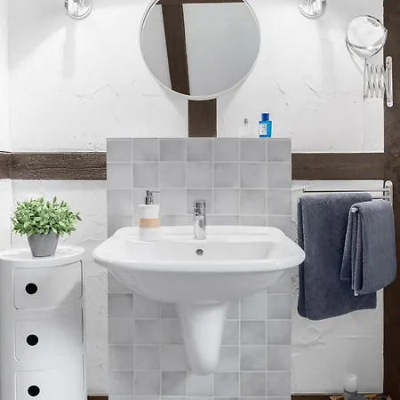 Moderne Trifft Auf Fachwerk Apartment